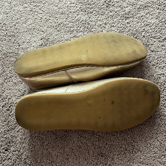 Charix Gold loafers size 8 - Picture 2 of 6